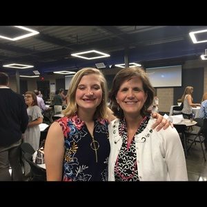 Meet your Posher, Joy